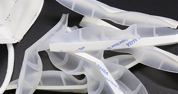 What are the applications of silica gel in daily life